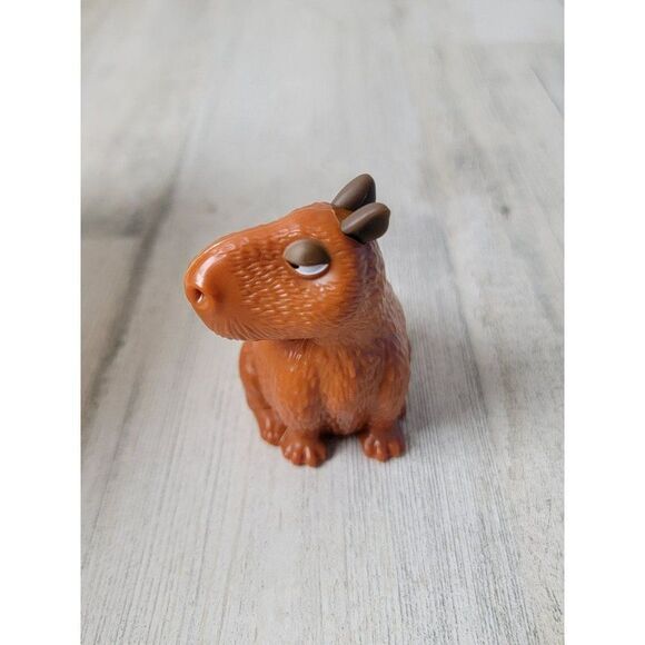 McDonald's 2021 capybara Disney Pixar toy figure - Picture 2 of 5